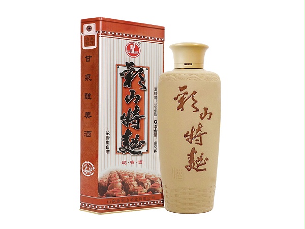 彩山特曲迎宾酒